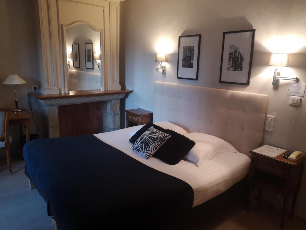 Hotel Les Deux Magots La Roche-Bernard Luaran gambar