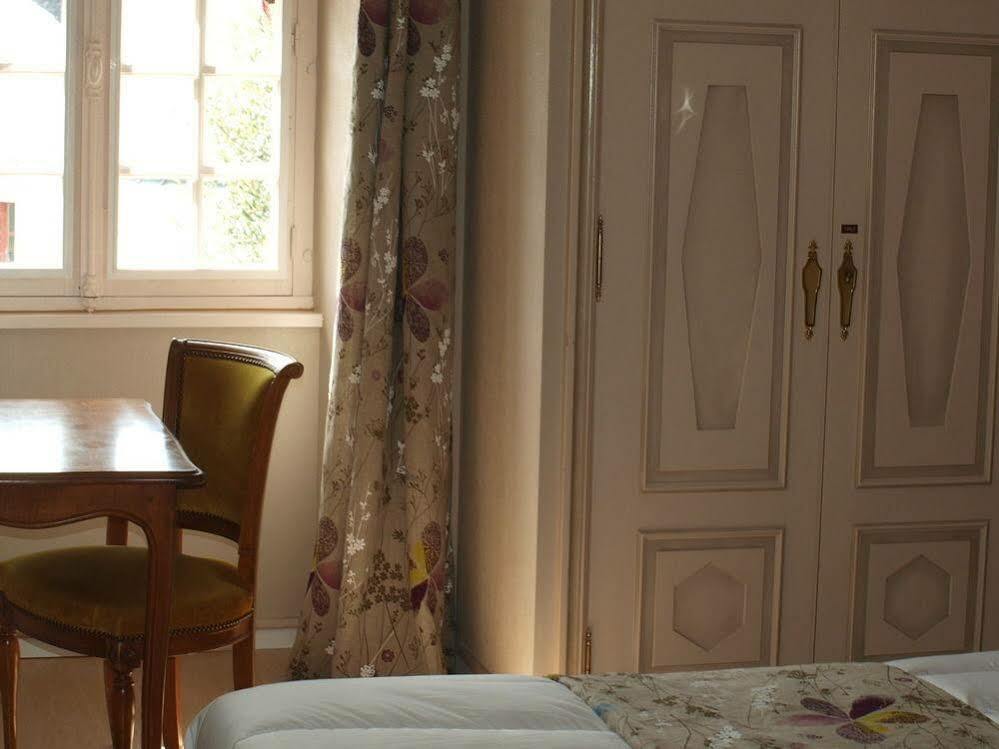 Hotel Les Deux Magots La Roche-Bernard Luaran gambar